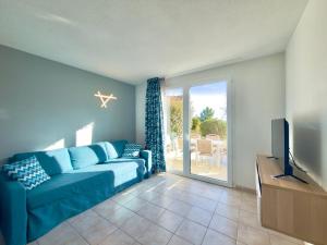 Μια τηλεόραση ή/και κέντρο ψυχαγωγίας στο La Traversante du Mas, 6 pers piscine à Calvisson