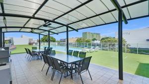 Ảnh trong thư viện ảnh của Three-Bedroom Apartment at Marquis ở Cairns