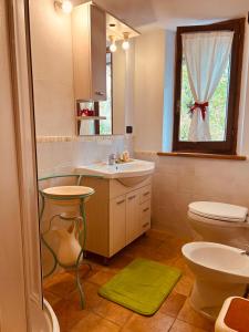 Ένα μπάνιο στο Antica Fiera