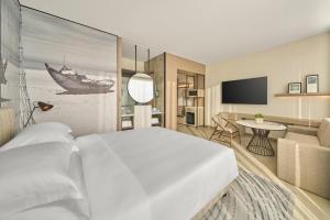 Телевизор и/или развлекательный центр в Hyatt Regency Nha Trang