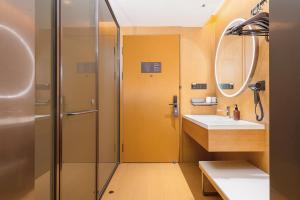 Phòng tắm tại JI Hotel Chengdu Wenjiang Guose Tianxiang +18 ảnh