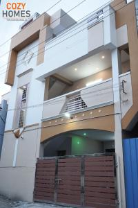 Budova, kde se prázdninový dům nachází