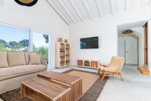 Μια τηλεόραση ή/και κέντρο ψυχαγωγίας στο La Réserve-Comporta by Terresens