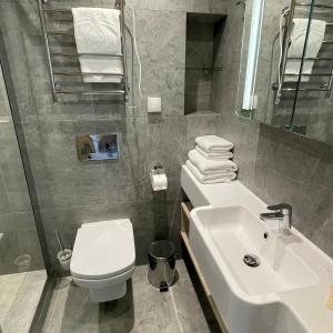Ένα μπάνιο στο Apart-hotel Magestic EVN Airport