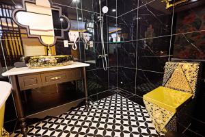 Ένα μπάνιο στο Royal Hotel Hồ Chí Minh