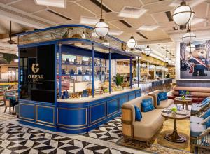 Lounge nebo bar v ubytování The Londoner Hotel