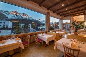 Gallery image of Appartamenti presso Hotel Europa in St. Moritz