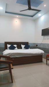 Φωτογραφία από το άλμπουμ του Gitanshi Palace σε Jāmb