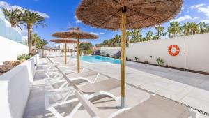 Πισίνα στο ή κοντά στο Calm Beach Apartments