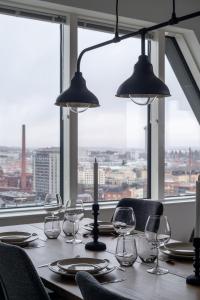 Φωτογραφία από το άλμπουμ του 12th Floor Sauna Retreat with Stunning City Views στο Τάμπερε