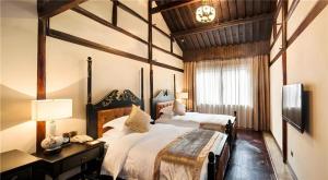 Postel nebo postele na pokoji v ubytování Dockside Boutique Hotel + 270 fotografií