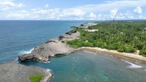 Ảnh trong thư viện ảnh của La Cueva Apt 1 Boho Oceanfront Escape in Arecibo ở Arecibo