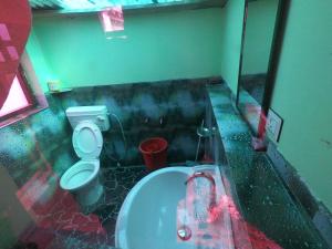 Un baño de Old likir traditional farm stay