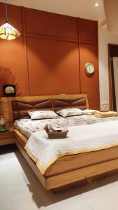 Ένα ή περισσότερα κρεβάτια σε δωμάτιο στο Entire Craftsman house with 2 Bedrooms kitchen and more