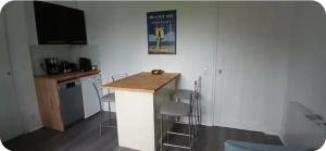 Η κουζίνα ή μικρή κουζίνα στο centre ville 300m de la mer +6 φωτογραφίες