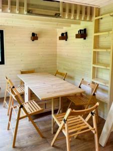 Gallery image of Cabane 3 étoiles - ccbechc in Neuilly-sur-Marne