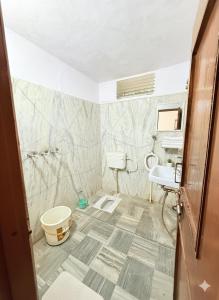 Koupelna v ubytování Krishna Kunj