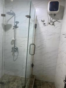 Ένα μπάνιο στο Modex Hotel