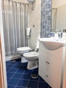 Koupelna v ubytování imperial rooms