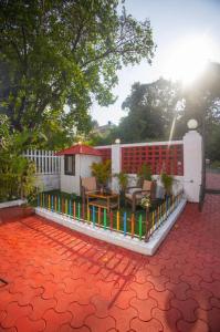 Κήπος έξω από το Mount Aurora I Staymist