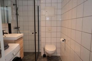 Koupelna v ubytování Modern Apt, Near city centre , Walking distance + 9 fotografií