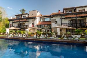 Bazén v ubytování Hotel Cuevas - Adults Only nebo v jeho okolí