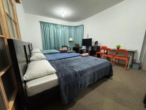 Imagen de la galería de Private Room - Shared Bathroom, No Parking, en Abu Dabi