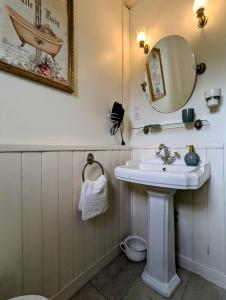 Ένα μπάνιο στο Chambre Verte, La Bastide