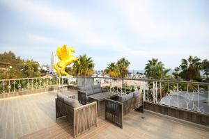 En balkon eller terrasse på White Country Villages Hotel