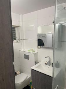 Ένα μπάνιο στο The Urban Suite