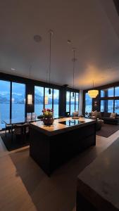 Φυσικό τοπίο κοντά σε αυτή η παραθεριστική κατοικία +34 φωτογραφίες