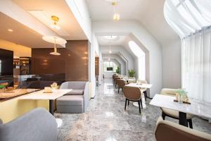 Χώρος καθιστικού στο Atour Hotel Wuhan Wuchang Zhongnan Road