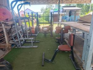 Fitness centrum a/nebo fitness zařízení v ubytování VibeHostel
