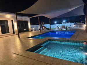 Φωτογραφία από το άλμπουμ του Hekayh chalet σε Barka