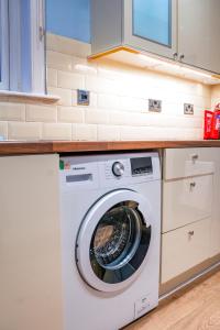 Φωτογραφία από το άλμπουμ του West Apartment σε Coatbridge +24 φωτογραφίες