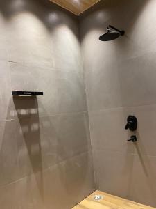 Ванная комната в Anupraas Resort +46 фотографий