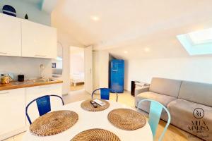 Nhà bếp/bếp nhỏ tại VILLA MARINA CANNES