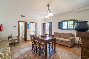 Χώρος καθιστικού στο Cubo's Casa Rural San Cristobal Cortijo el Puntal