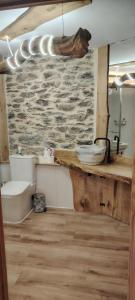 Ένα μπάνιο στο Haraneko Errota Burdindegi +64 φωτογραφίες