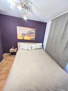 Ένα ή περισσότερα κρεβάτια σε δωμάτιο στο Apartment Central Hemer 35 qm