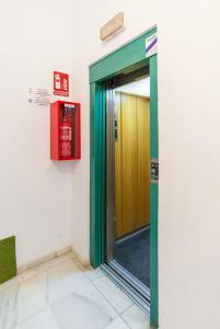 Fotografie z fotogalerie ubytování Apartment with Private Terrace in Málaga 80 m² v Malaze