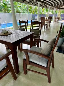 Posezení v ubytování Jungle Serenity Villa