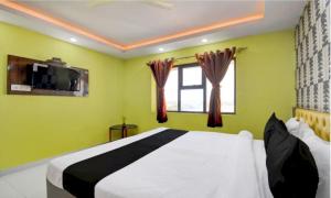 Gallery image of Hotel O Girish Park Metro Station Kolkata Formerly Babu Lal Soni Guest House in Salkhia