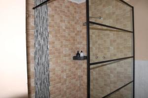 Koupelna v ubytování Royal Gidlas Guesthouse + 10 fotografií