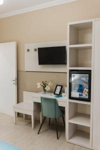 Μια τηλεόραση ή/και κέντρο ψυχαγωγίας στο Mediterranea Sea House