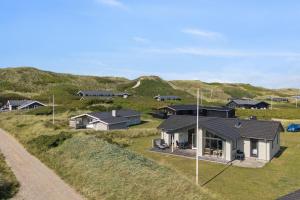 Feriehus 3020 في فيد ساندي: منزل على تل عليه بيوت