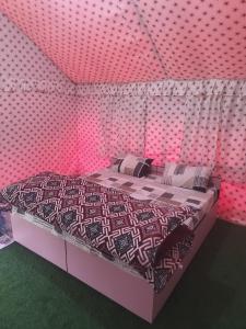 Ένα ή περισσότερα κρεβάτια σε δωμάτιο στο Himjoy resort