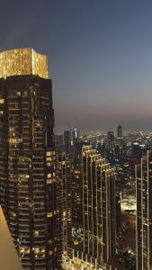 Общий вид на город Дубай или вид на город из апартаментов/квартиры