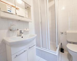 Afbeelding uit fotogalerij van Ferienhaus am Strand 88 in Baabe