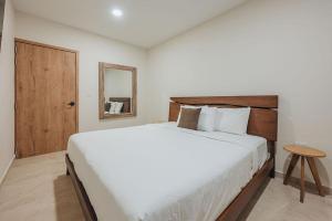 Ένα ή περισσότερα κρεβάτια σε δωμάτιο στο Super Stylish Home with Private Pool and outdoor +28 φωτογραφίες